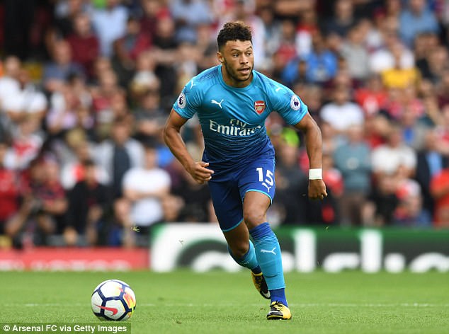Oxlade-Chamberlain rejects £35m switch to Chelsea Oxlade-Chamberlain rejects £35m switch to Chelsea