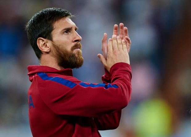 Messi reportedly ‘considering’ Barca exit as his representatives meet Man City Messi reportedly ‘considering’ Barca exit as his representatives meet Man City