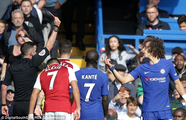 Conte defends David Luiz and claims defender was fouled by Sanchez Conte defends David Luiz and claims defender was fouled by Sanchez