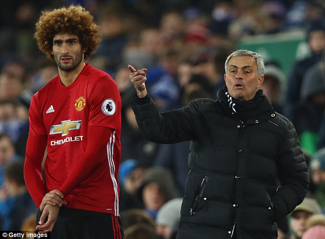 ‘Worried? Yes, I am…’: Mourinho fears Manchester United will lose Fellaini ‘Worried? Yes, I am…’: Mourinho fears Manchester United will lose Fellaini
