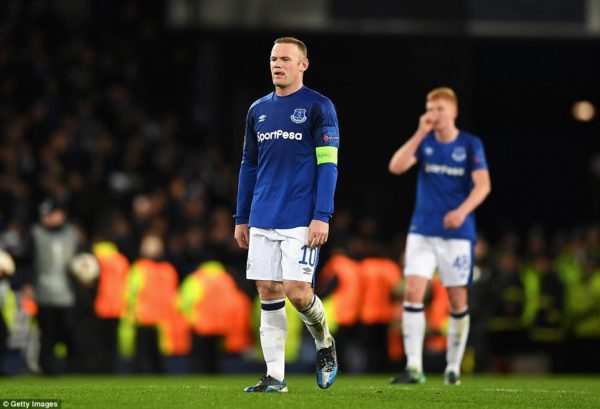 Unsworth questions players’ commitment after Everton humiliation Unsworth questions players’ commitment after Everton humiliation