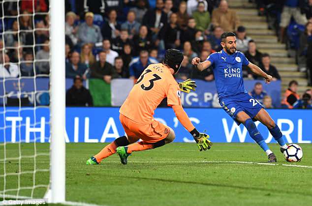 Champions Manchester City close in on £75m deal for Mahrez Champions Manchester City close in on £75m deal for Mahrez