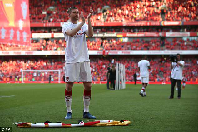 Tearful Mertesacker humbled by Emirates swansong Tearful Mertesacker humbled by Emirates swansong