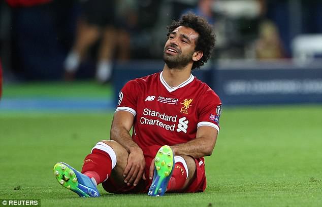 Salah heads to Spain to undergo treatment on shoulder injury Salah heads to Spain to undergo treatment on shoulder injury