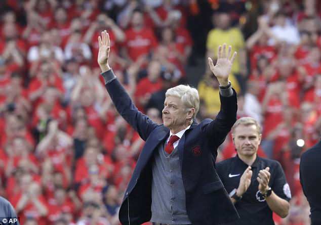 ‘I will miss you’: Wenger delivers emotional speech after final Arsenal home match ‘I will miss you’: Wenger delivers emotional speech after final Arsenal home match