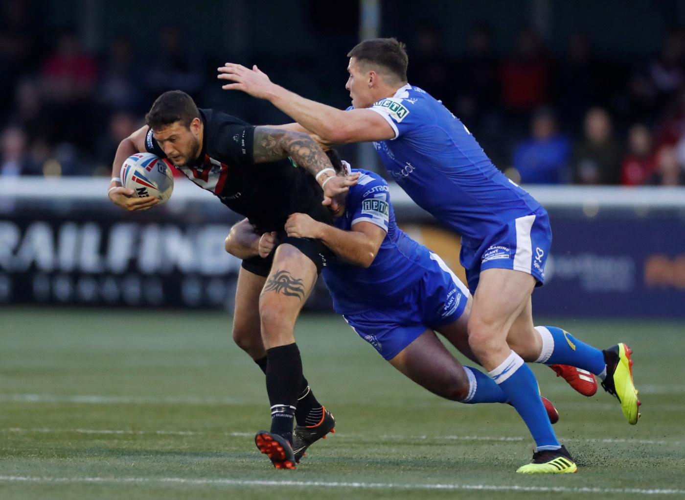 Pitts seals Wakefield return Pitts seals Wakefield return