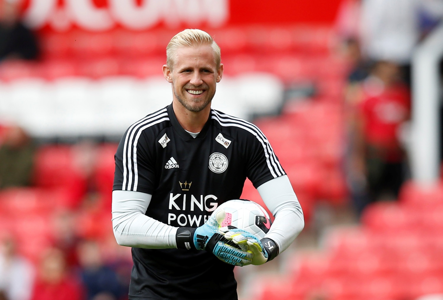 Schmeichel urges Leicester to kick on Schmeichel urges Leicester to kick on