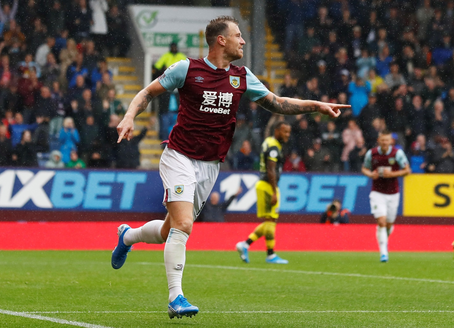 Barnes eager to build Burnley momentum Barnes eager to build Burnley momentum