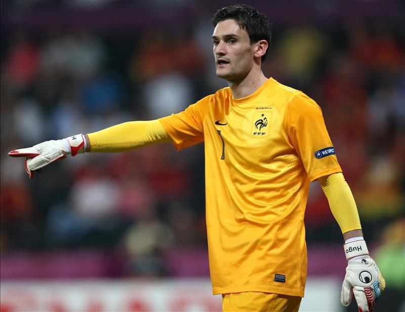 Deschamps drops more detail about Lloris surgery plan Deschamps drops more detail about Lloris surgery plan