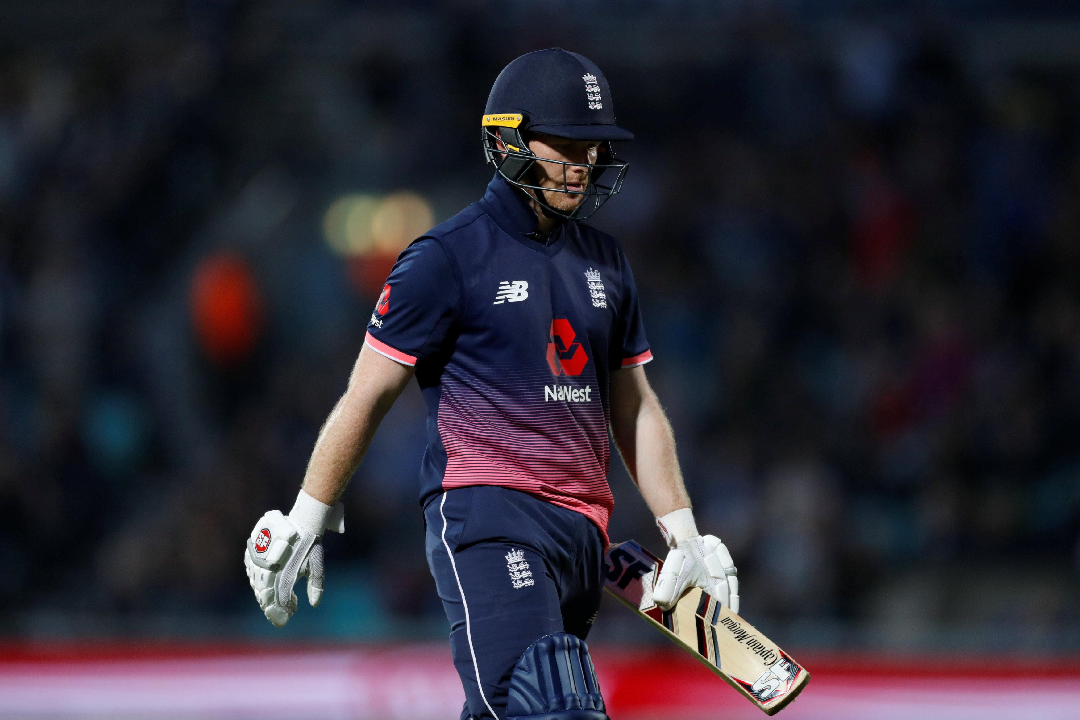 England collapse against Black Caps England collapse against Black Caps