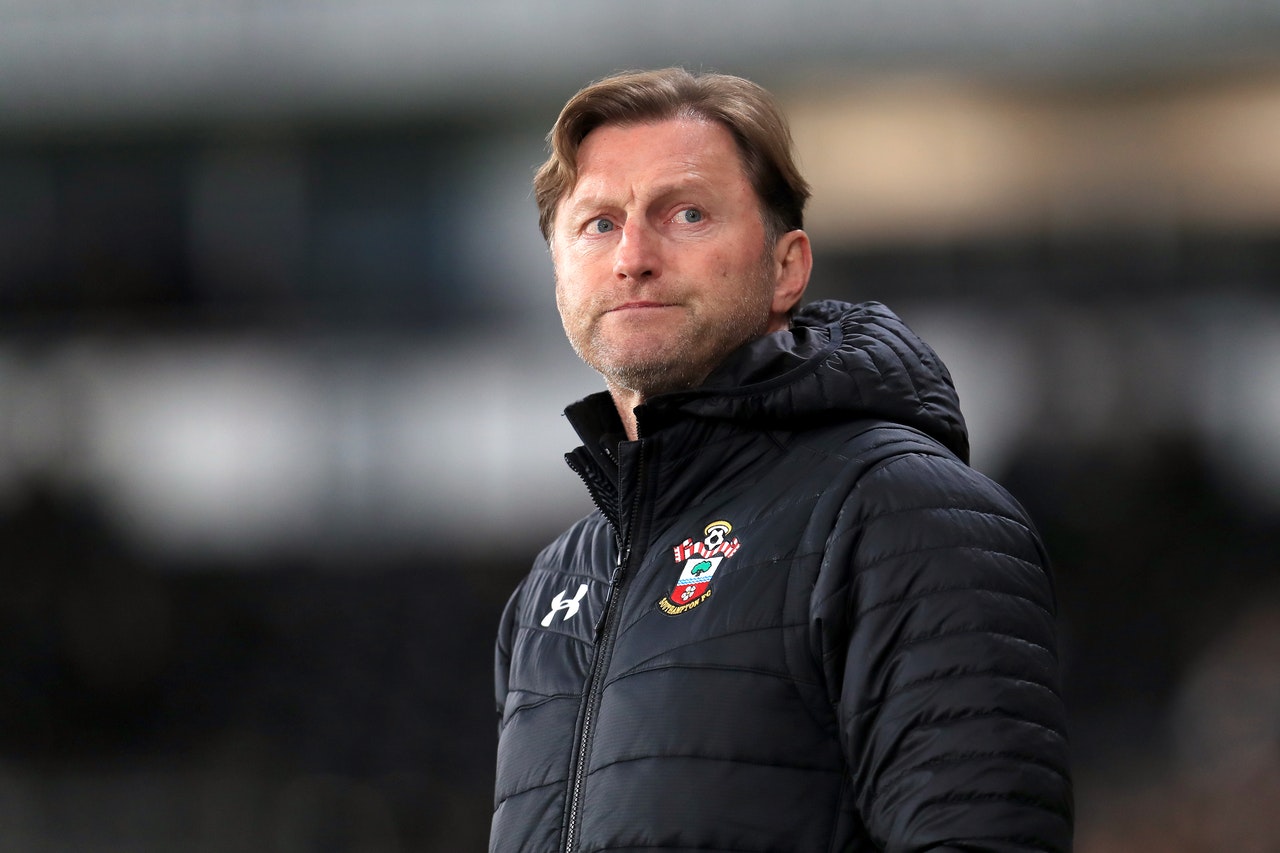 Hasenhuttl highlights importance of Everton clash Hasenhuttl highlights importance of Everton clash