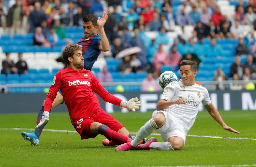 Levante facing Fernandez predicament Levante facing Fernandez predicament