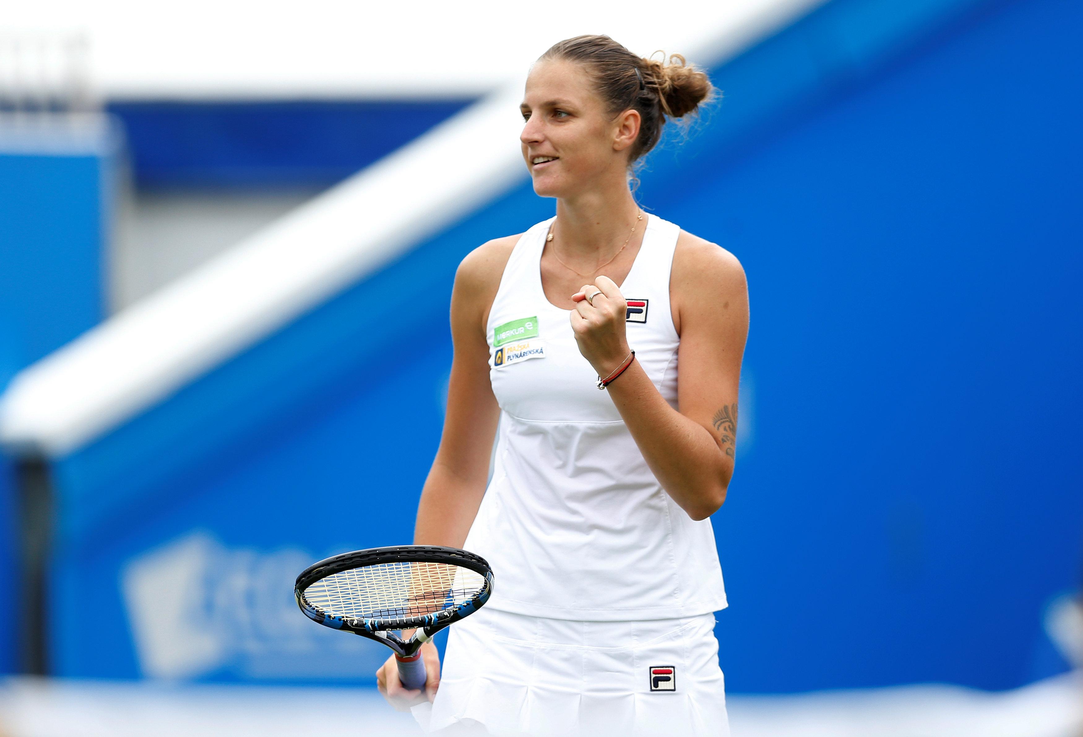 Pliskova edges out Halep at WTA Finals Pliskova edges out Halep at WTA Finals