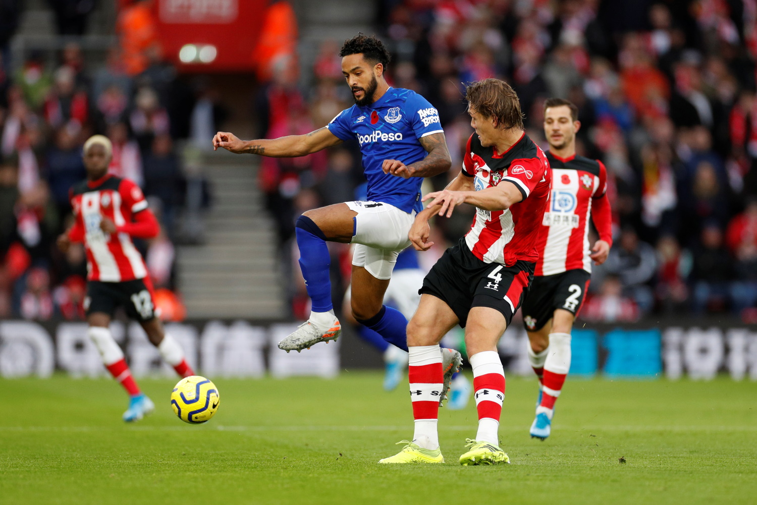 Walcott reveals Everton first-team target Walcott reveals Everton first-team target