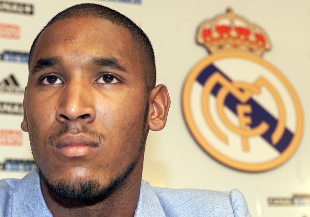 Anelka reveals how Madrid team-mates wouldn’t let him sit in the dressing room after £22m move from Arsenal Anelka reveals how Madrid team-mates wouldn’t let him sit in the dressing room after £22m move from Arsenal