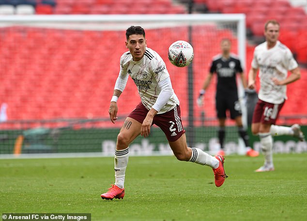 PSG open talks with Arsenal over £30m move for Bellerin PSG open talks with Arsenal over £30m move for Bellerin