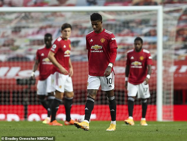Roy Keane hits out at ‘disgraceful’ Manchester United players Roy Keane hits out at ‘disgraceful’ Manchester United players