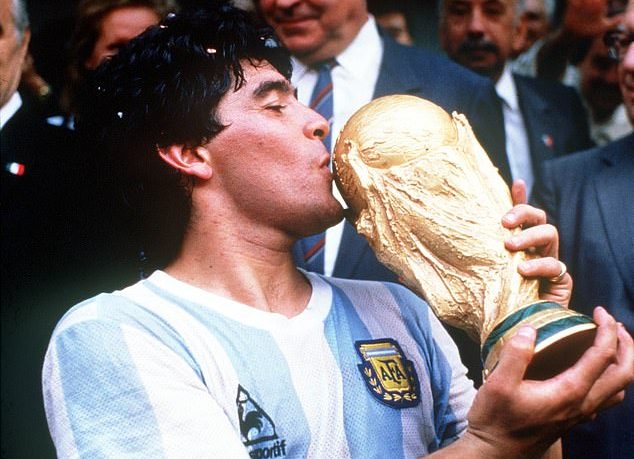 Argentina president announces three days mourning after Maradona’s death Argentina president announces three days mourning after Maradona’s death