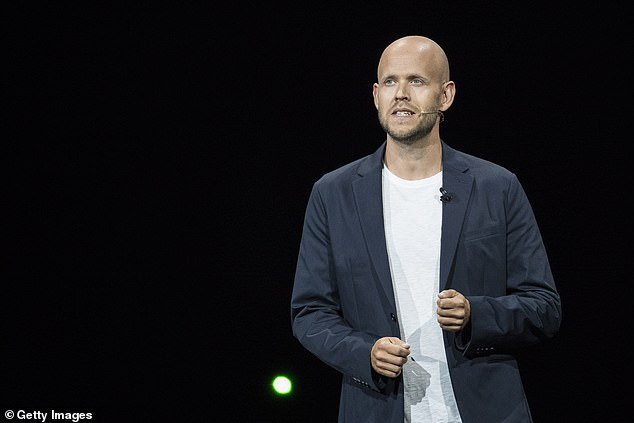 Spotify founder Daniel Ek announces plans to buy Arsenal Spotify founder Daniel Ek announces plans to buy Arsenal