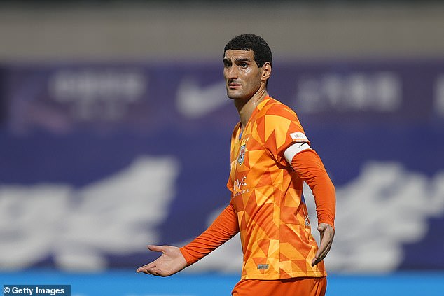 Fellaini eyes EPL return as Mourinho ‘plans shock reunion at Tottenham’ Fellaini eyes EPL return as Mourinho ‘plans shock reunion at Tottenham’