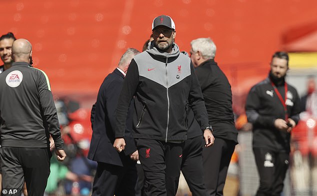 Klopp: Life is too short to worry about the success of the Manchester clubs Klopp: Life is too short to worry about the success of the Manchester clubs