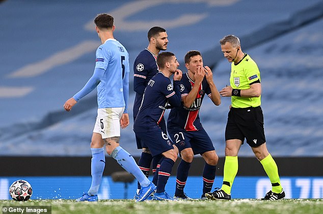 Verratti, Paredes claim they were both told to ‘f*** off’ by referee in PSG loss to City Verratti, Paredes claim they were both told to ‘f*** off’ by referee in PSG loss to City