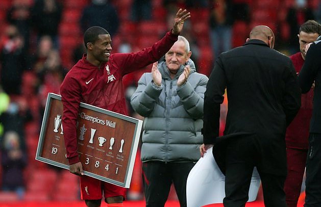 Wijnaldum’s agent arrives Camp Nou to finalise Barcelona move after snubbing Bayern Wijnaldum’s agent arrives Camp Nou to finalise Barcelona move after snubbing Bayern