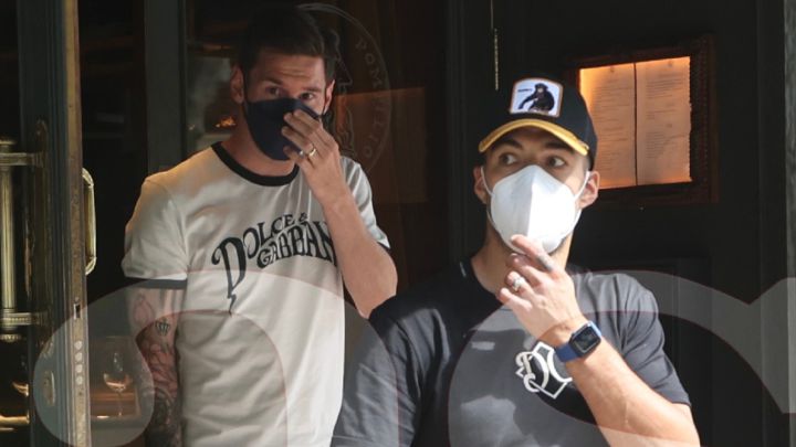 Messi travels to Madrid to have lunch with best friend Suarez Messi travels to Madrid to have lunch with best friend Suarez