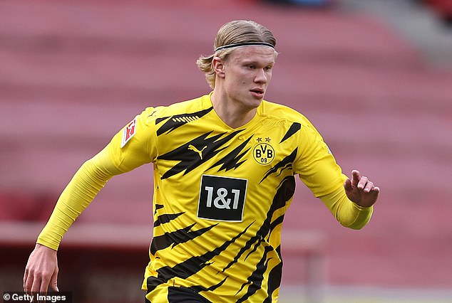 Dortmund chief hands Chelsea massive blow in their bid to sign Haaland Dortmund chief hands Chelsea massive blow in their bid to sign Haaland