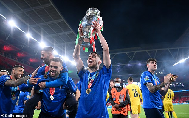 Jorginho’s agent confirms transfer interest from Juventus Jorginho’s agent confirms transfer interest from Juventus
