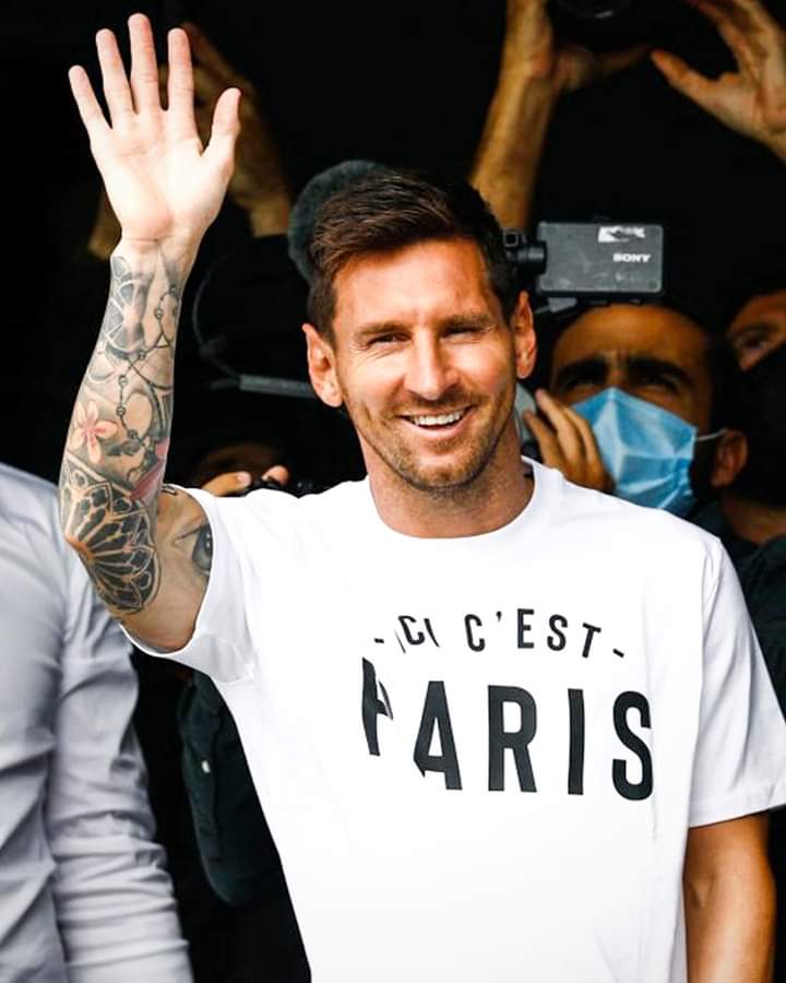 Fabregas Sends Ligue 1 Warning To Messi After PSG Transfer Fabregas Sends Ligue 1 Warning To Messi After PSG Transfer