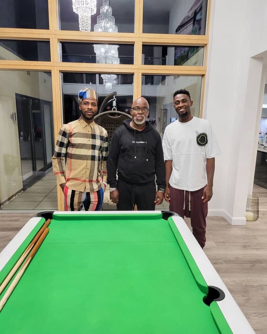Pinnick Talks Up Hangout With Ndidi, Iheanacho, Etebo In Leicester; Ighalo’s Likely Return, Lookman’s Nigeria Switch Pinnick Talks Up Hangout With Ndidi, Iheanacho, Etebo In Leicester; Ighalo’s Likely Return, Lookman’s Nigeria Switch
