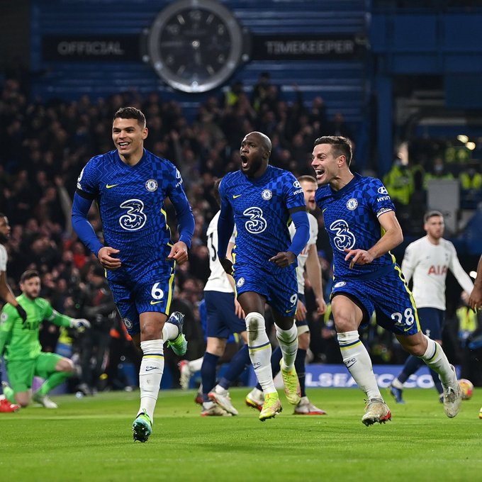 Ziyech, Silva On Target As Chelsea Defeat Spurs To Keep Title Hopes Alive Ziyech, Silva On Target As Chelsea Defeat Spurs To Keep Title Hopes Alive