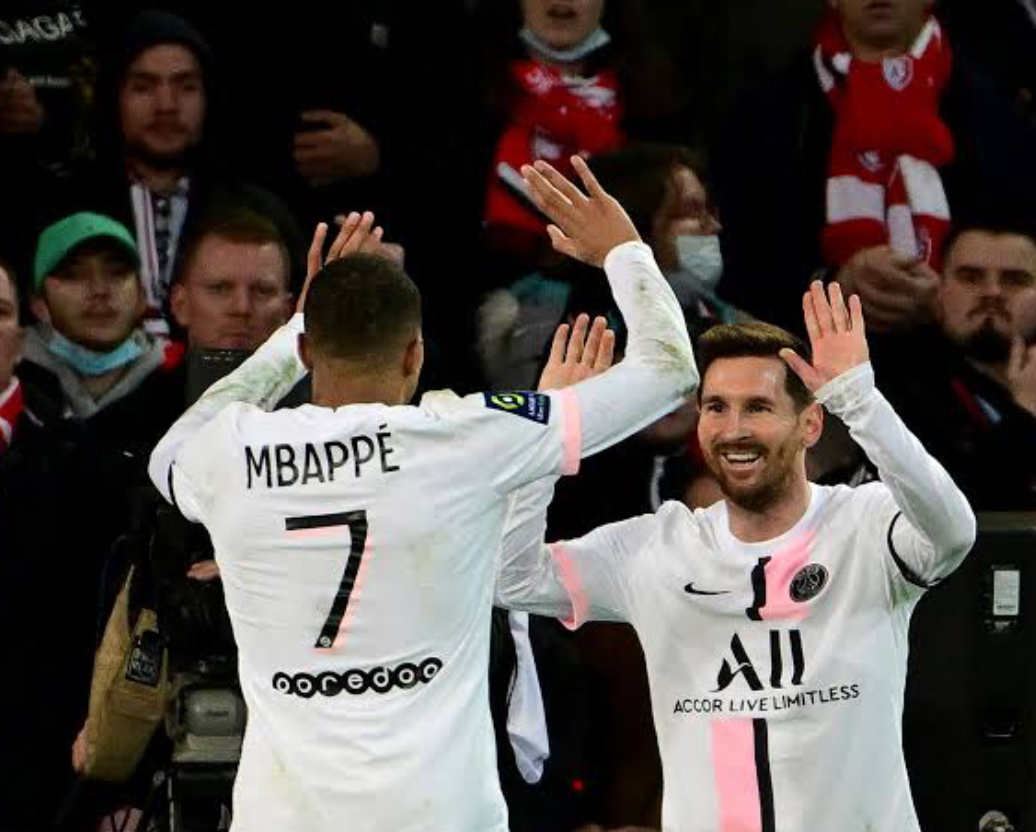 Messi Makes Ligue 1 History In PSG’s 6-1 Win At Clermont Messi Makes Ligue 1 History In PSG’s 6-1 Win At Clermont