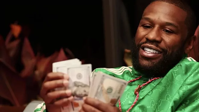 Floyd Mayweather Spends $18k On Custom Mink Car Seat For Grandson Floyd Mayweather Spends $18k On Custom Mink Car Seat For Grandson