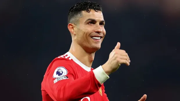 Ronaldo Tweets Smiling Man Utd Training Picture Despite Numerous Transfer News Speculations Ronaldo Tweets Smiling Man Utd Training Picture Despite Numerous Transfer News Speculations