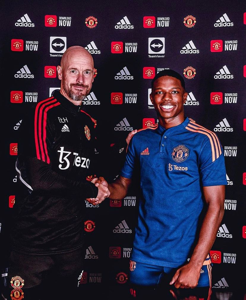 Man United Confirm Signing Of Tyrell Malacia From Feyenoord For £13m Fee Man United Confirm Signing Of Tyrell Malacia From Feyenoord For £13m Fee