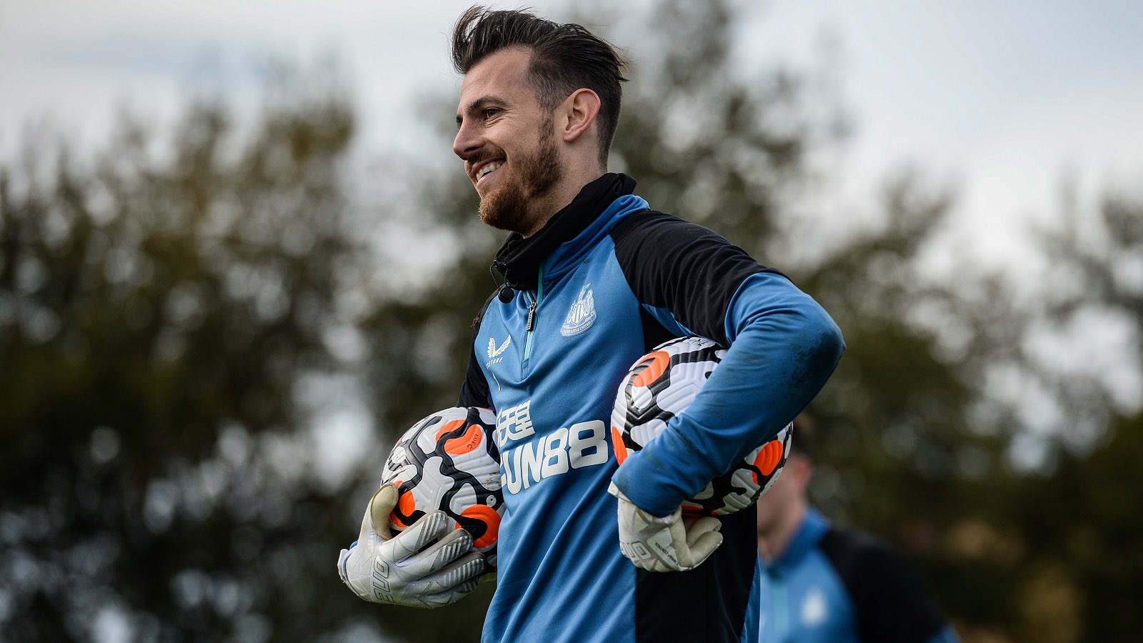 Manchester United In Talks To Sign Newcastle’s Martin Dubravka Manchester United In Talks To Sign Newcastle’s Martin Dubravka