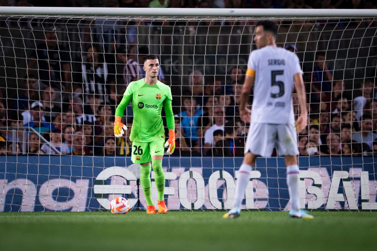 Barcelona Look To Extend The Contracts Of Two Goalkeepers Barcelona Look To Extend The Contracts Of Two Goalkeepers