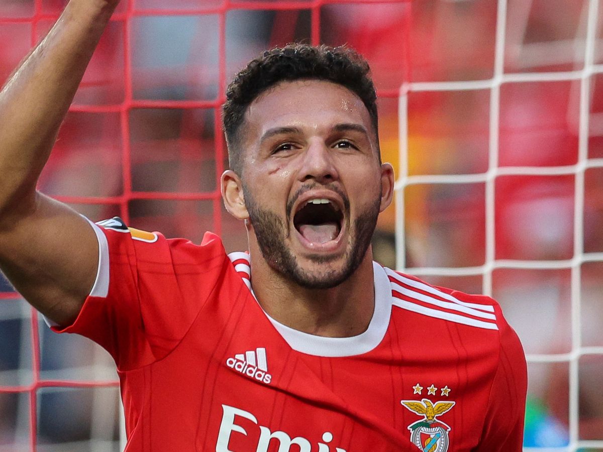 Manchester United Handed Boost In Pursuit For Goncalo Ramos Manchester United Handed Boost In Pursuit For Goncalo Ramos