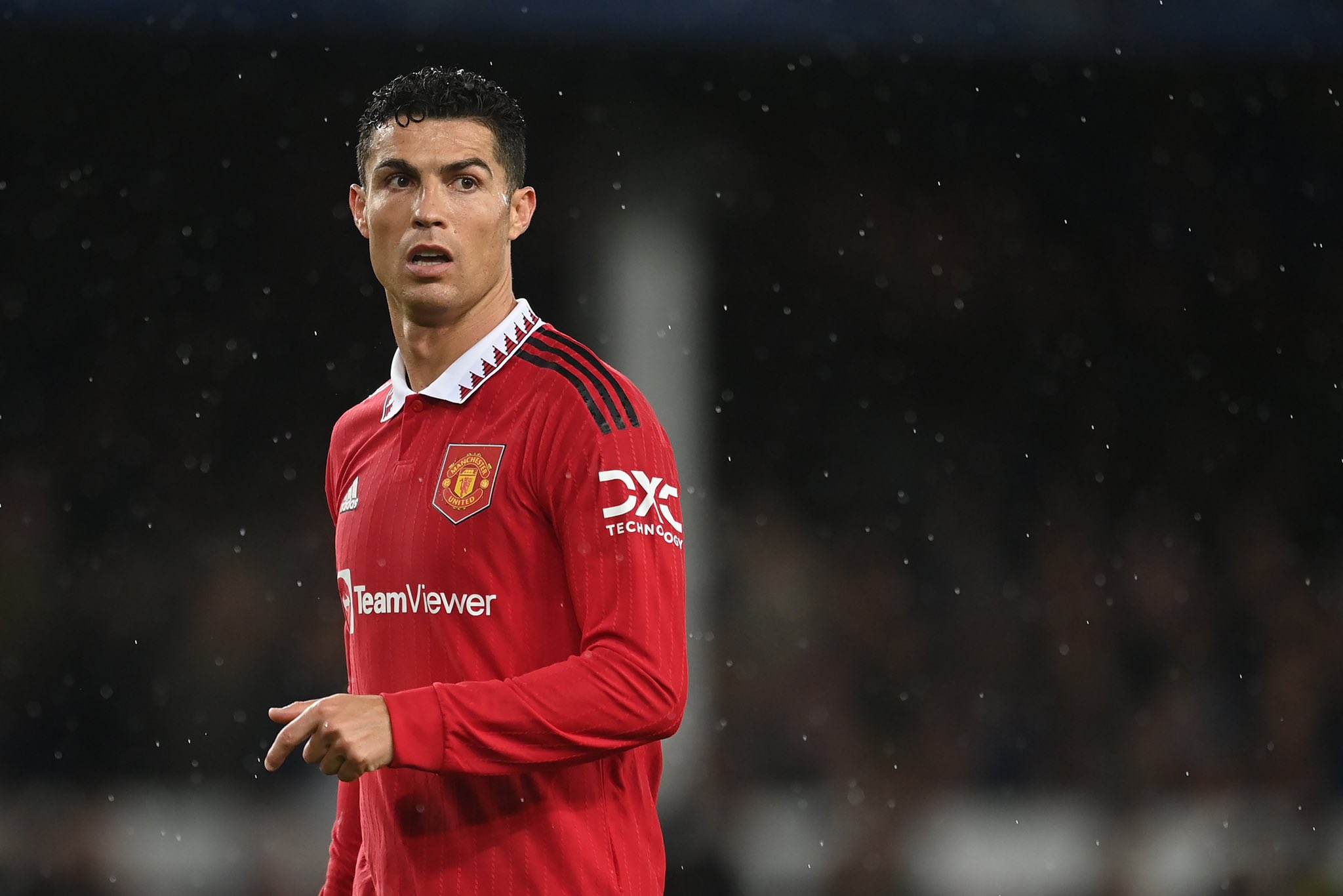 Cristiano Ronaldo Ignoring Gary Neville’s Calls, Ferdinand Reveals Cristiano Ronaldo Ignoring Gary Neville’s Calls, Ferdinand Reveals