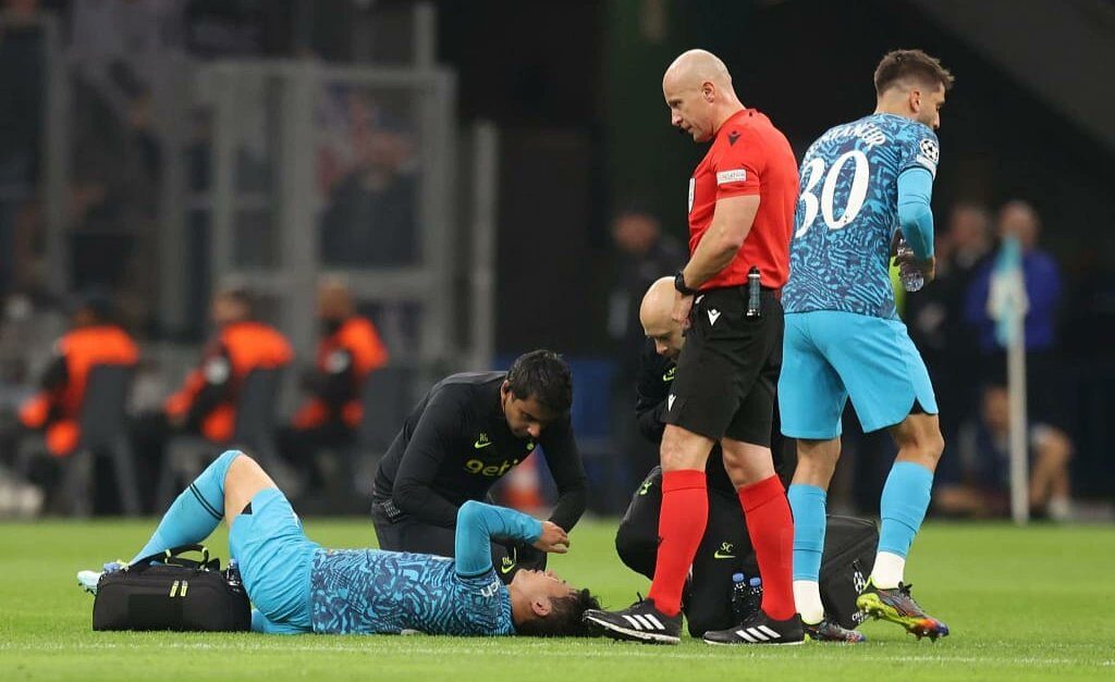 Son Heung Min Left With Swollen Eye After Clash With Mbemba Son Heung Min Left With Swollen Eye After Clash With Mbemba