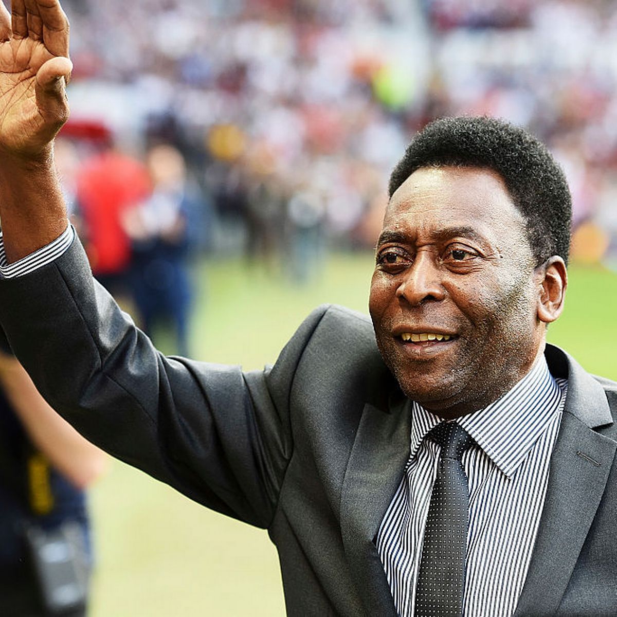 Man City Boss Pep Guardiola Pays Tribute To Brazil Legend Pele Man City Boss Pep Guardiola Pays Tribute To Brazil Legend Pele
