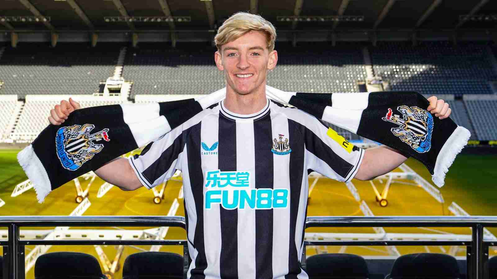 Anthony Gordon Completes Newcastle Transfer From Everton Anthony Gordon Completes Newcastle Transfer From Everton