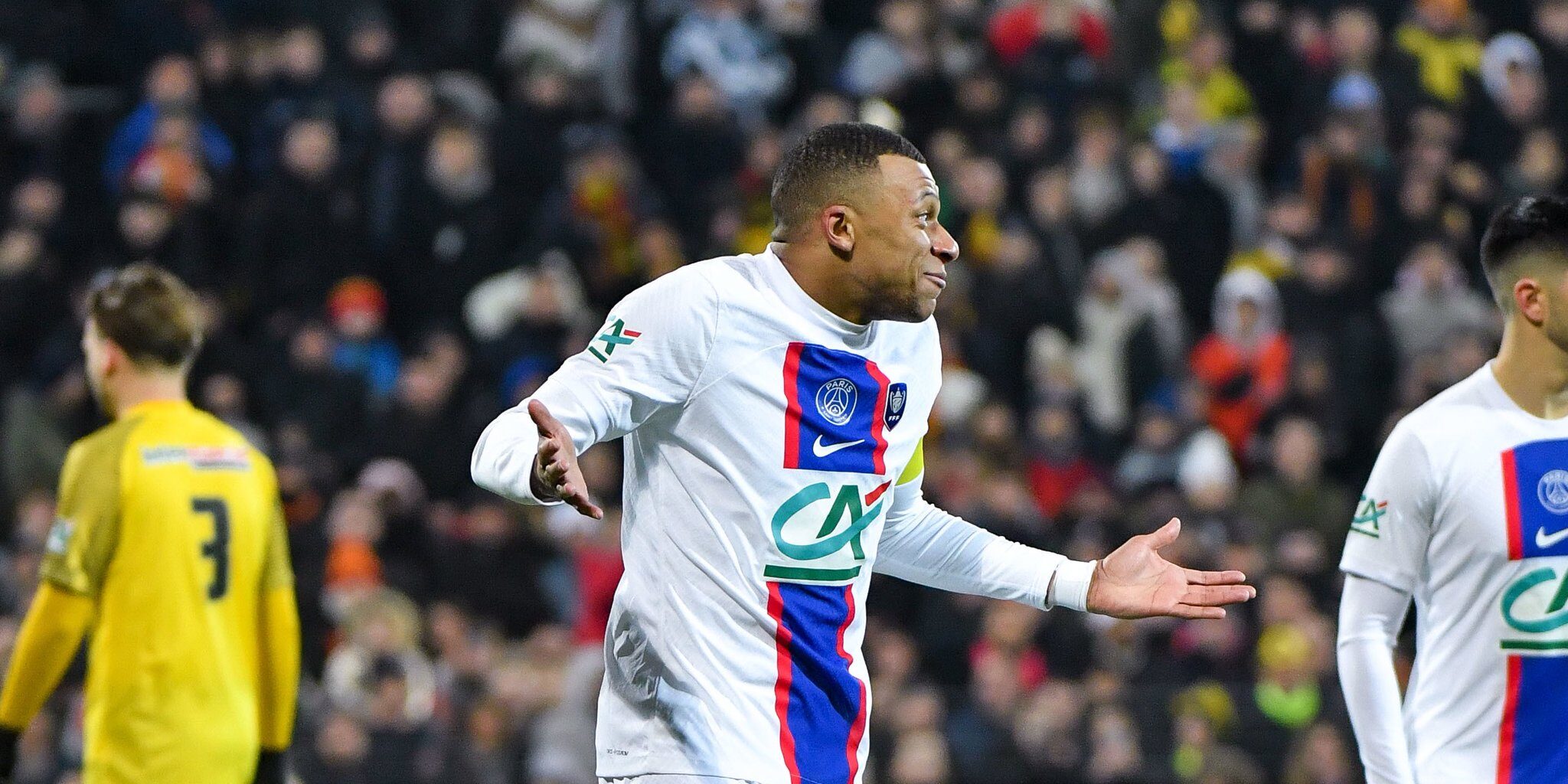 Kylian Mbappe Could Make SHOCKING Real Madrid Move Before Window Closes! Kylian Mbappe Could Make SHOCKING Real Madrid Move Before Window Closes!