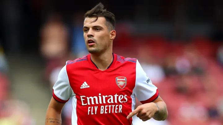 Arsenal Hold Talks With Granit Xhaka Over New Contract Arsenal Hold Talks With Granit Xhaka Over New Contract