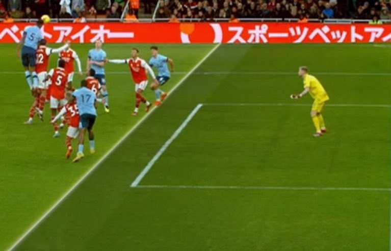 Howard Webb Calls Meeting To Discuss VAR Errors In Premier League Howard Webb Calls Meeting To Discuss VAR Errors In Premier League