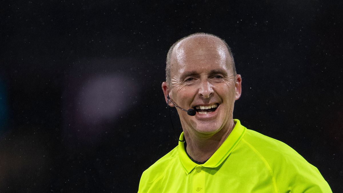 Premier League VAR Chief ‘To Retire At End Of Season’ Premier League VAR Chief ‘To Retire At End Of Season’