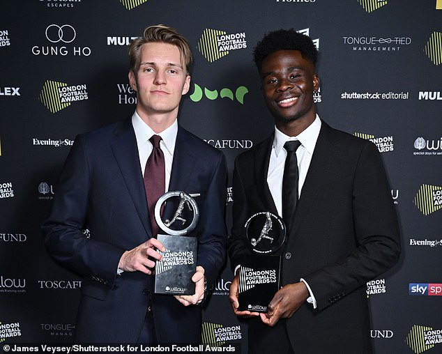 Arsenal Dominate Gongs At The London Football Awards Arsenal Dominate Gongs At The London Football Awards