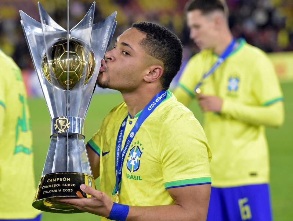 Barcelona In Advanced Talks To Sign €40m Brazilian Wonderkid Barcelona In Advanced Talks To Sign €40m Brazilian Wonderkid
